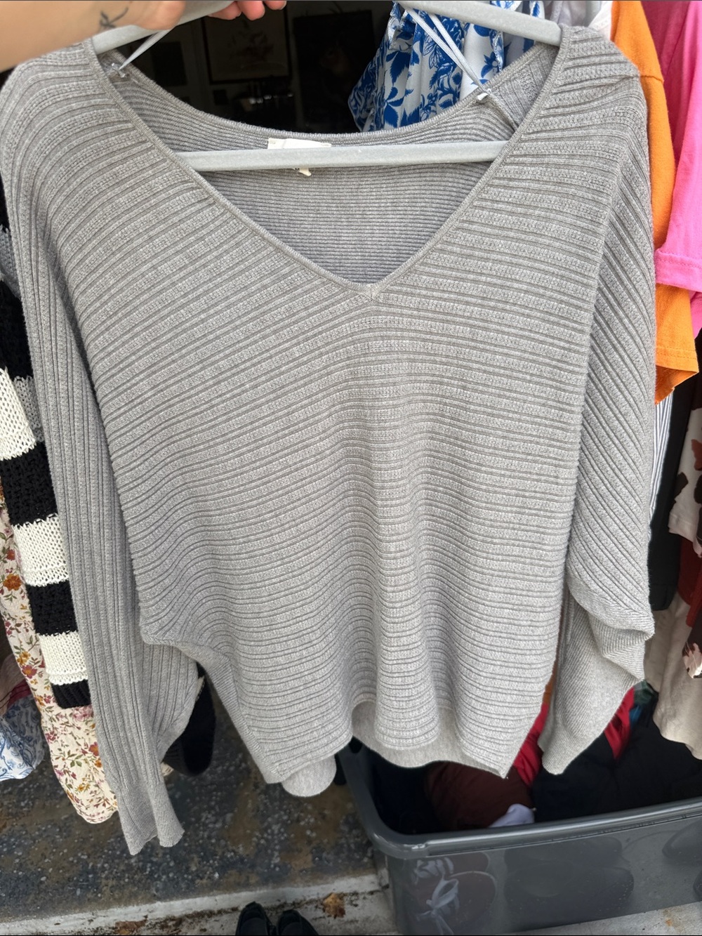 eesome Ribbed V-Neck Sweater - Light Gray